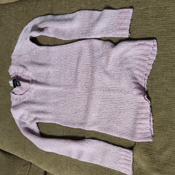 Sweater - Picture 1 of 4